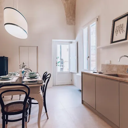 Casa Annabella - Palazzo Venneri Lloyd *